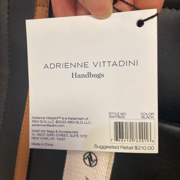 Adrienne Vittadini Montauk Tote w/AV Charm - Picture 4 of 9